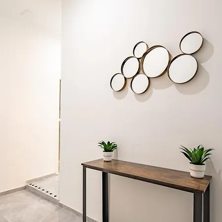 Ultra - New - Mini Budapesta